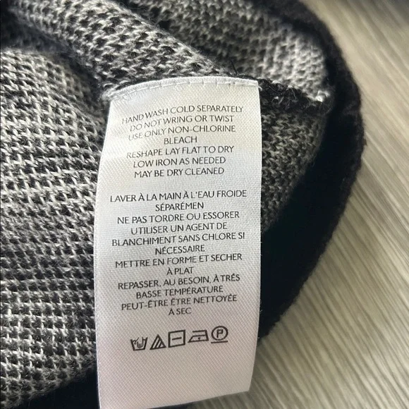 RARE Men’s Urban Outfitters Floral Rose Button Cardigan Sweater - Picture 5 of 6